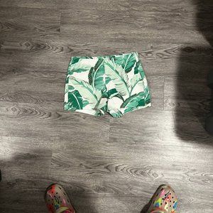 Old Navy Size 4 Shorts